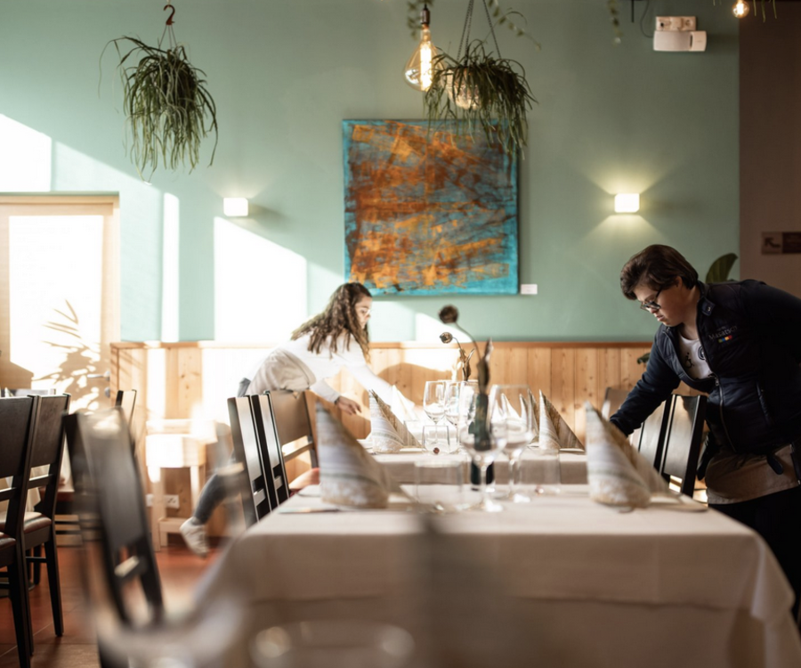 So gelingt soziale Nachhaltigkeit im Hotelalltag